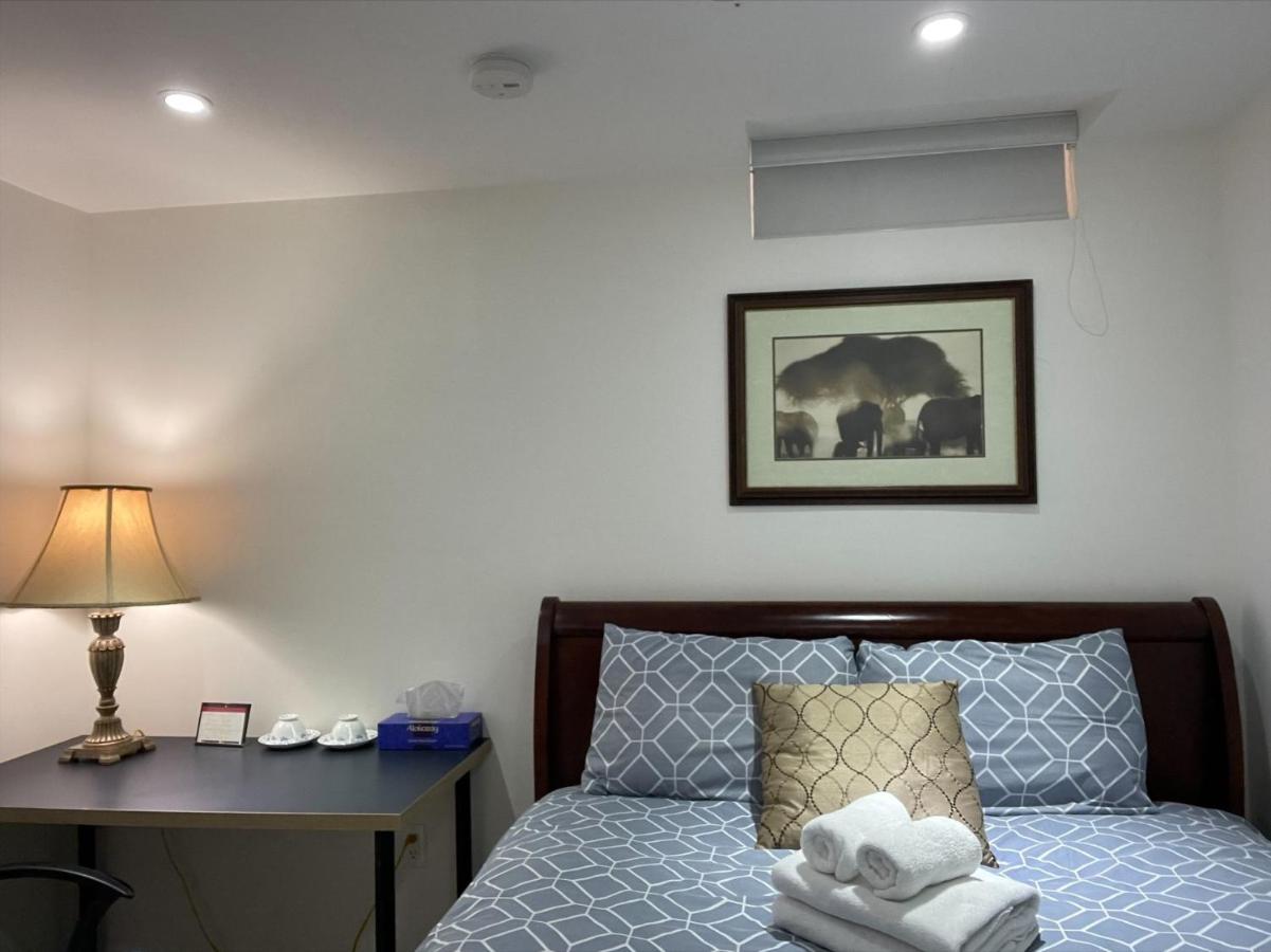 Btn Family-Style Bustling Area Self-Check-In So Fast Fiber Net Free Parking Apartamento Toronto Exterior foto