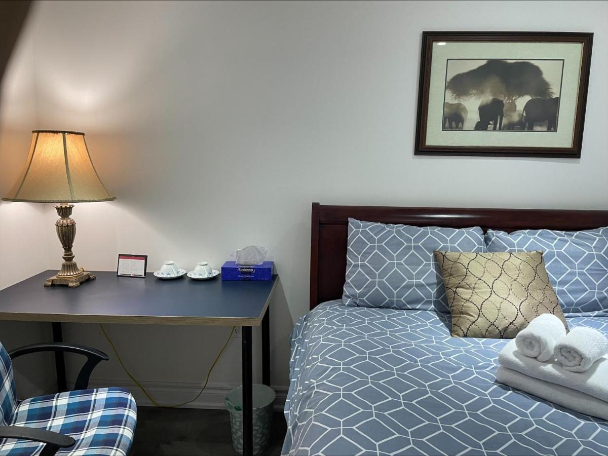 Btn Family-Style Bustling Area Self-Check-In So Fast Fiber Net Free Parking Apartamento Toronto Exterior foto